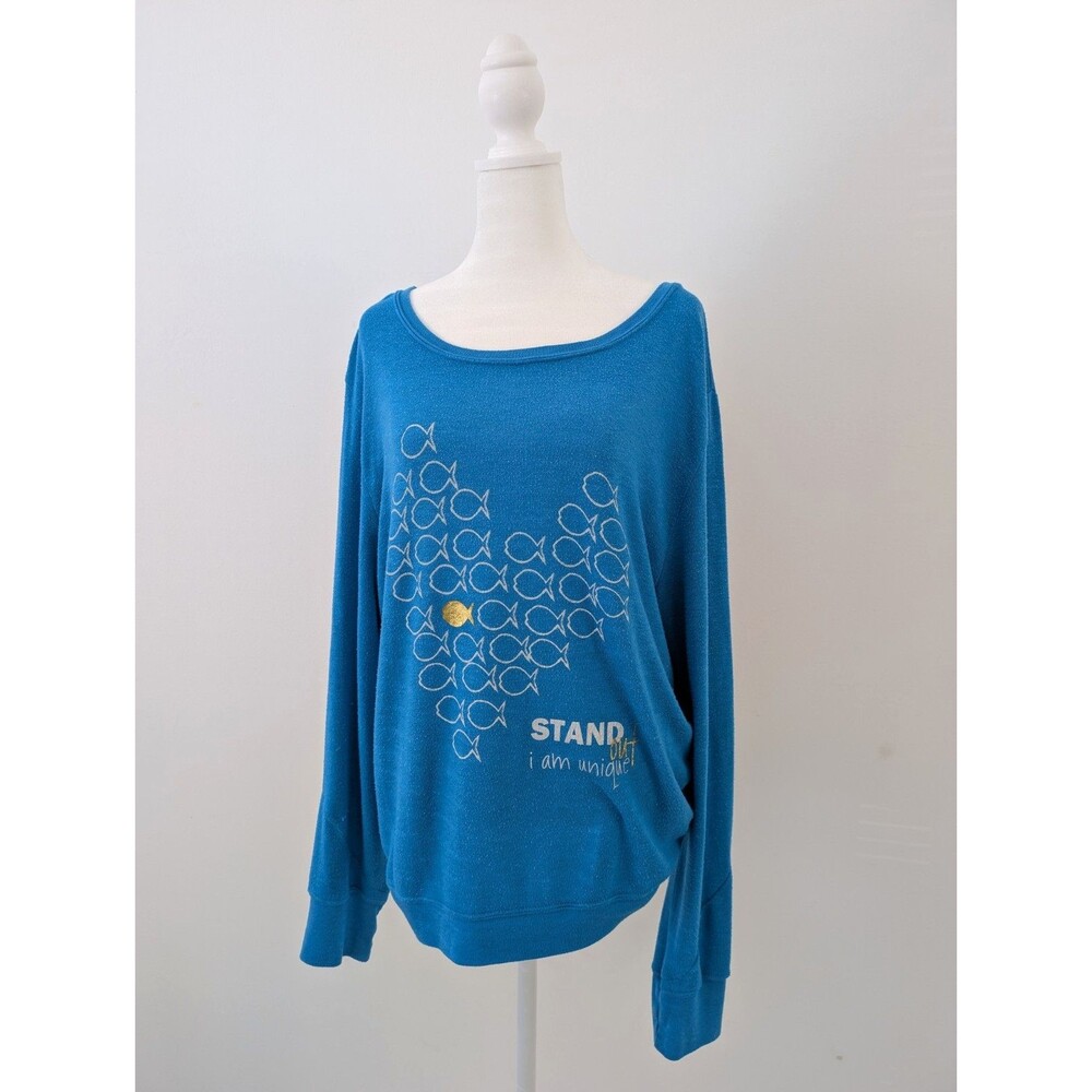 Peace Love World Sweatshirt Women M / L Blue Scoop-neck Fish Graphics Thumhole
